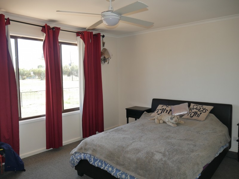 52 Benerembah Street, Whitton NSW 2705