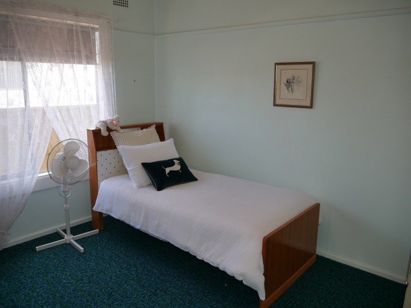 46 Railway Avenue, Leeton NSW 2705