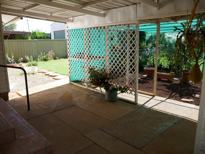 46 Railway Avenue, Leeton NSW 2705