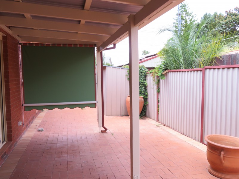2/69 Kurrajong Avenue, Leeton NSW 2705