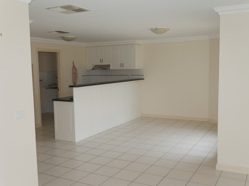 1/9 Myrtle Street, Leeton NSW 2705