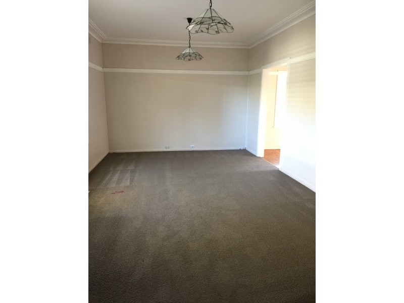 10 Russet Street, Leeton NSW 2705