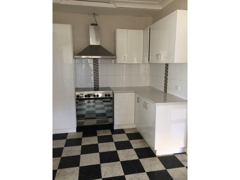 10 Russet Street, Leeton NSW 2705