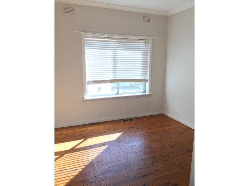 10 Russet Street, Leeton NSW 2705