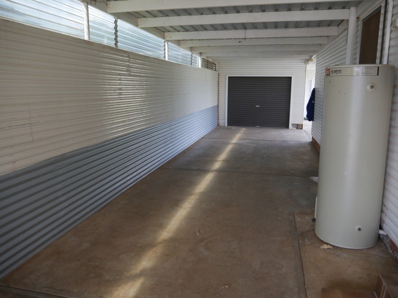 9 Jarrah St, Leeton NSW 2705