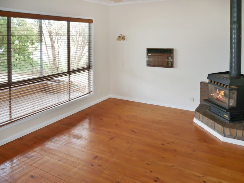 11 Progress Street, Yanco NSW 2703