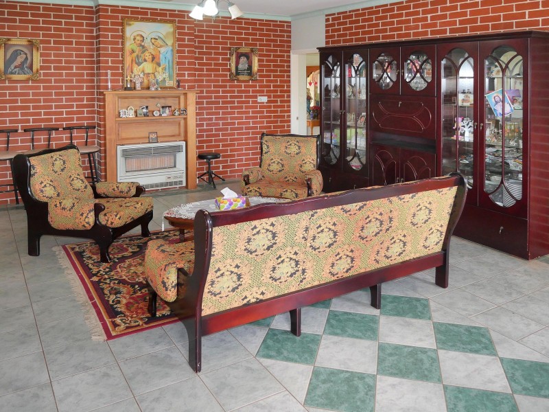 128 Toorak Road, Leeton NSW 2705