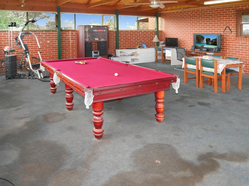 128 Toorak Road, Leeton NSW 2705