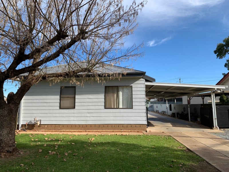 46 Yanco Avenue, Leeton NSW 2705