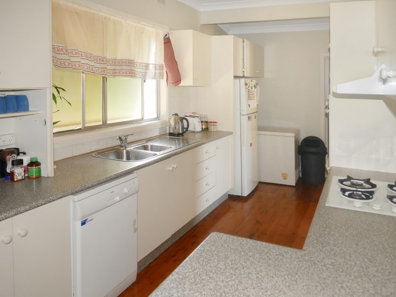 10 Canal St, Leeton NSW 2705