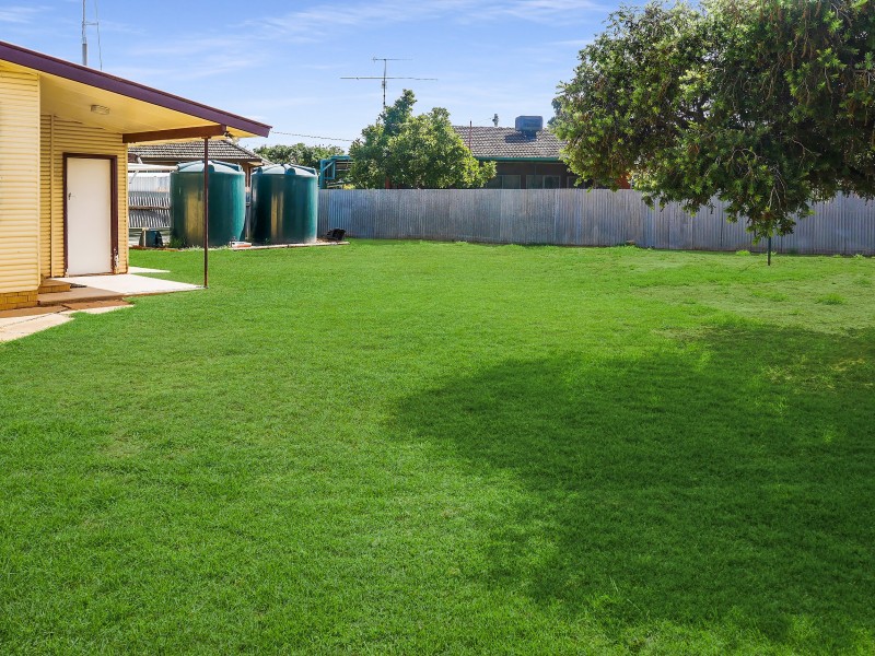 10 Canal St, Leeton NSW 2705