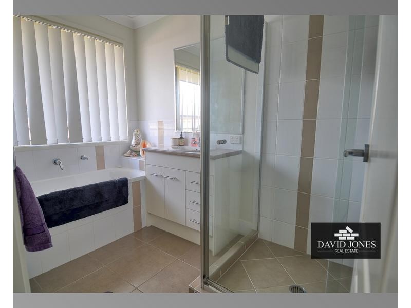 8 Pimpama rivers Drive, Ormeau QLD 4208