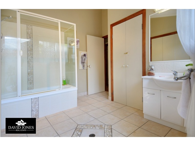 3 Belle Court, Rainbow Beach QLD 4581