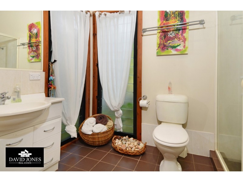 3 Belle Court, Rainbow Beach QLD 4581