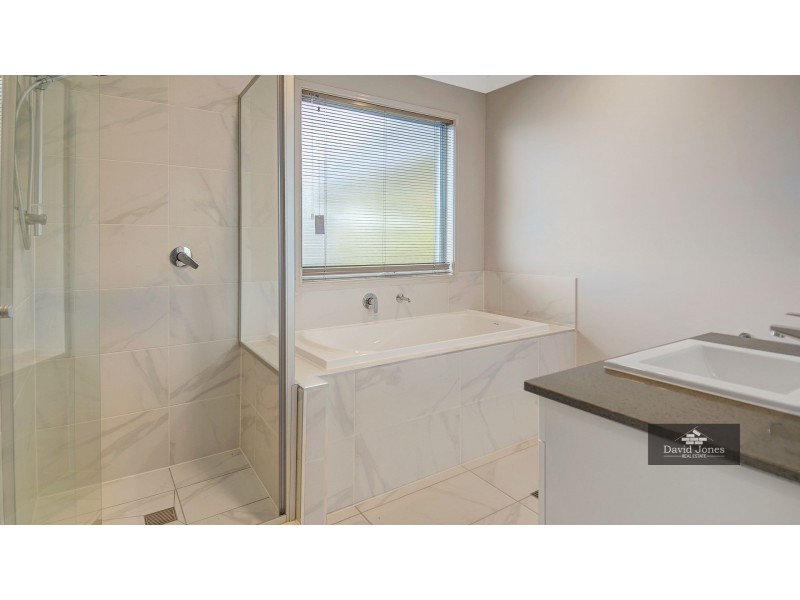 58 Countryview Street, Kingsholme QLD 4208