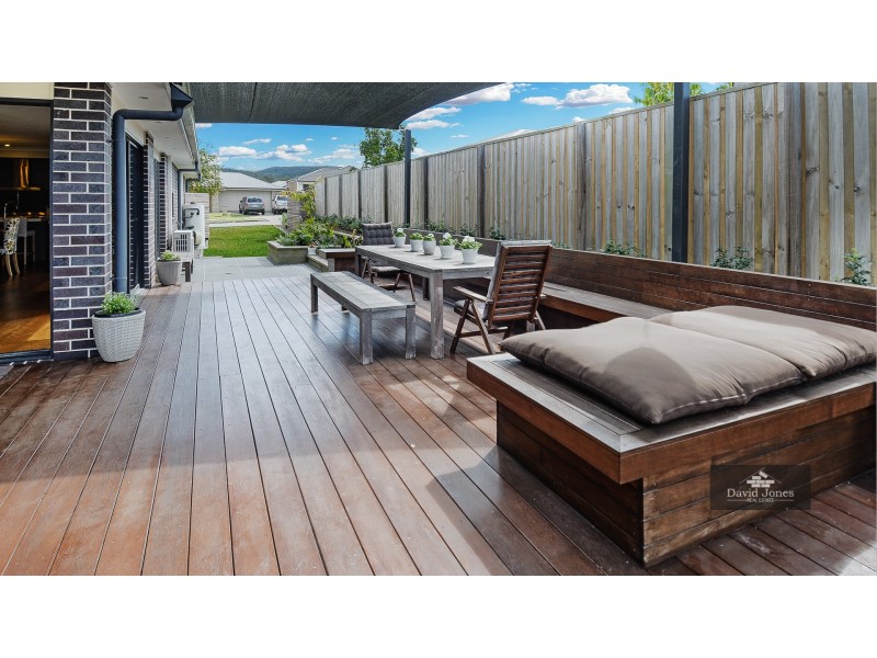 8 Ellenborough Avenue, Ormeau Hills QLD 4208