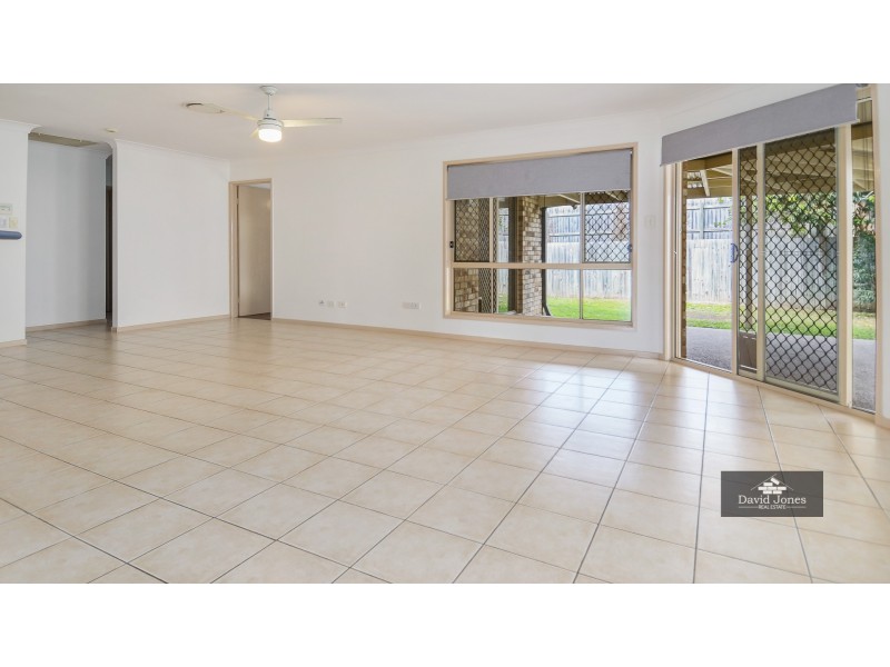 33 Gawain Drive, Ormeau QLD 4208