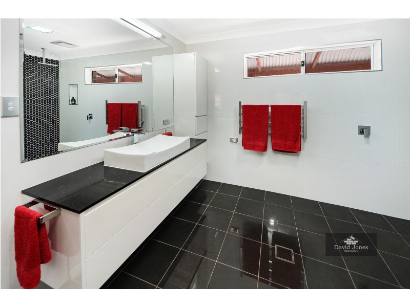 4 Philben Drive, Ormeau QLD 4208