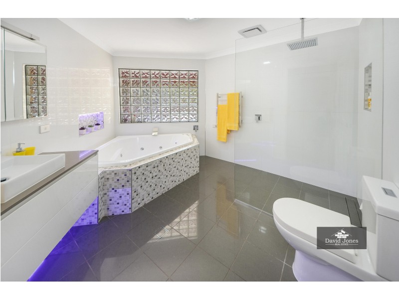 4 Philben Drive, Ormeau QLD 4208