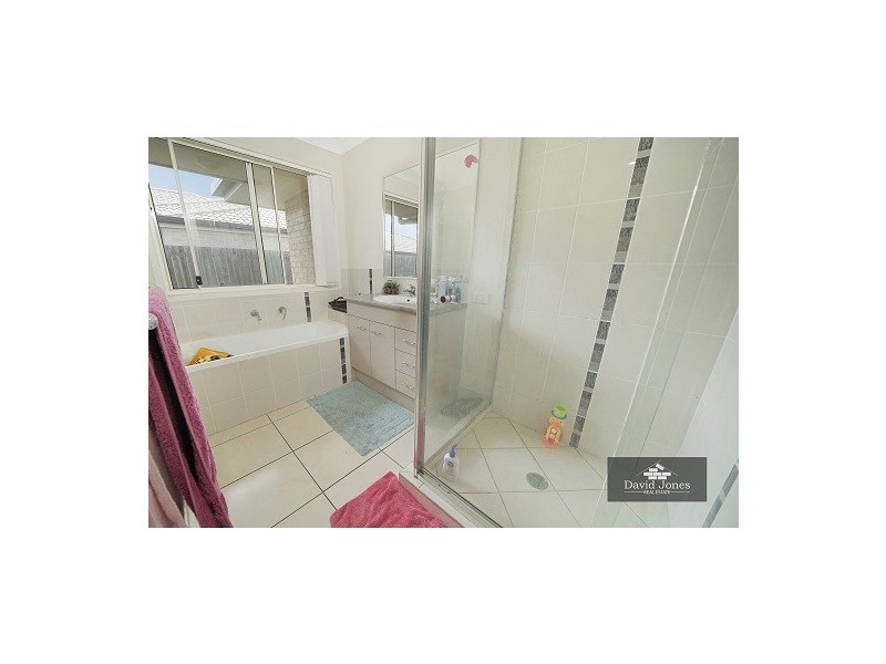 25 Custodian Crescent, Ormeau QLD 4208