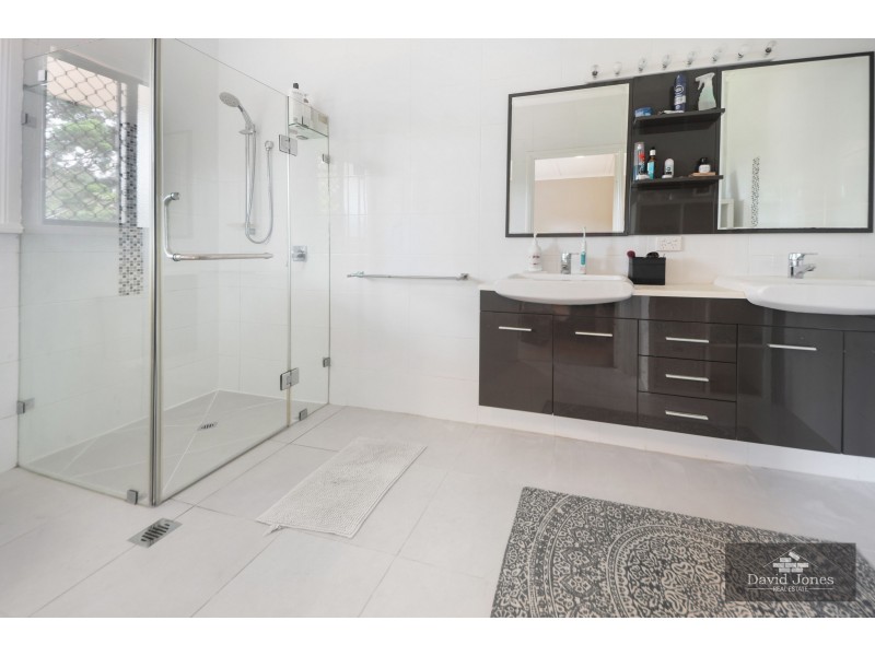 50 Bateke Road, Tamborine Mountain QLD 4272