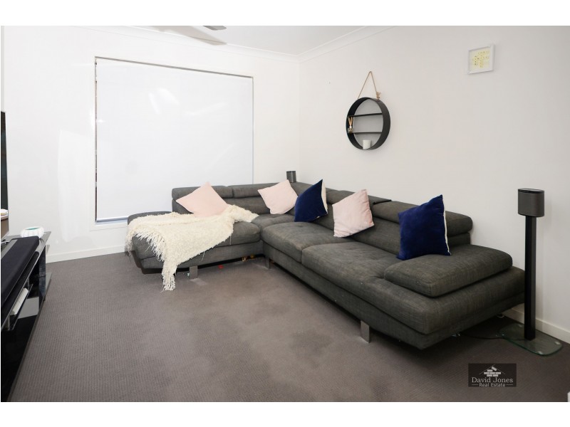 8 Arrowsmith Crescent, Gold Coast North, Ormeau Hills QLD 4208