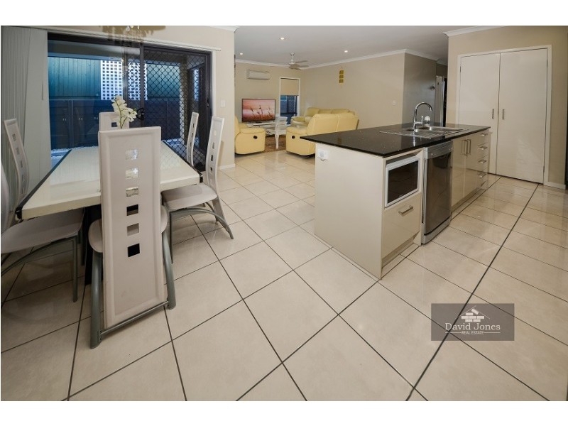 55 Ridgevale Boulevard, Holmview QLD 4207