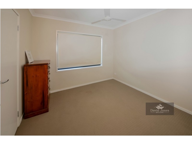 55 Ridgevale Boulevard, Holmview QLD 4207