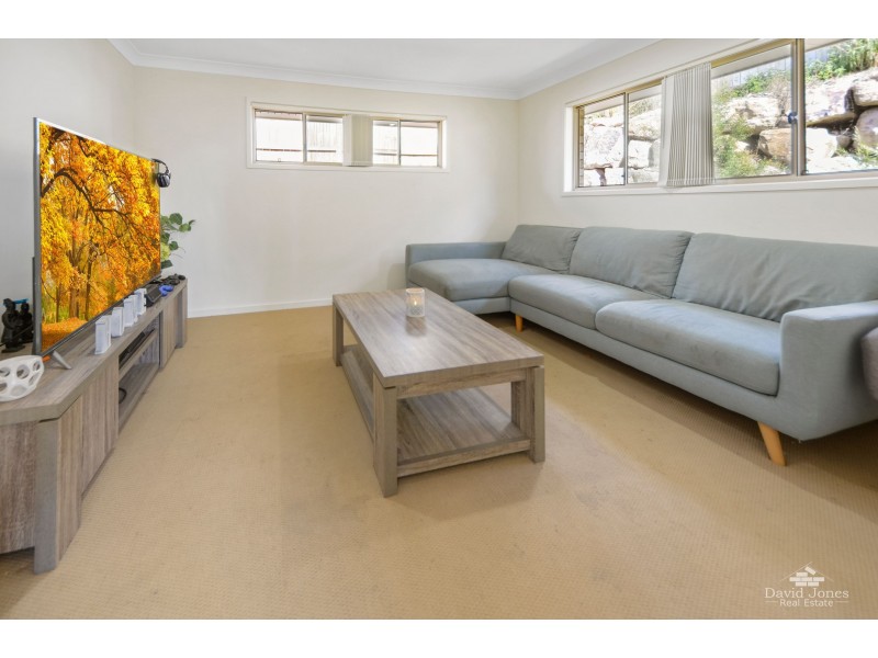 69 Voyager Tce, Pimpama QLD 4209