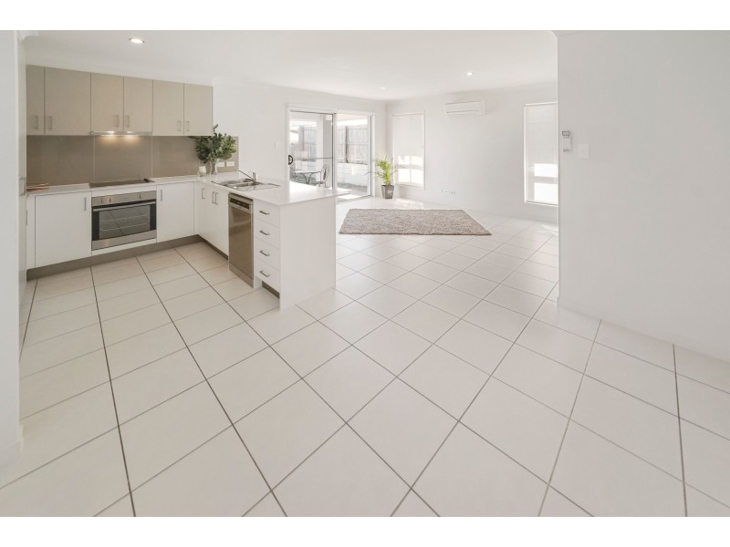 10 Morton Street, Waterford QLD 4133