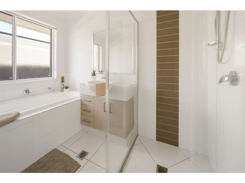 10 Morton Street, Waterford QLD 4133