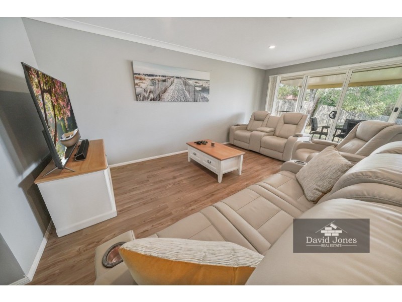 15 Paris Parade, Ormeau QLD 4208