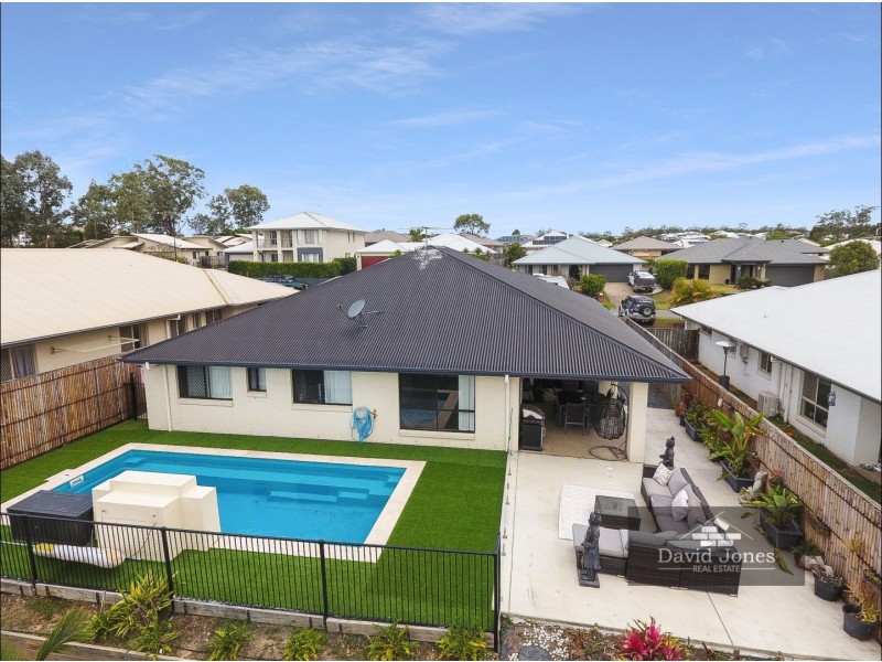 15 Hazelmere Crescent, Ormeau QLD 4208