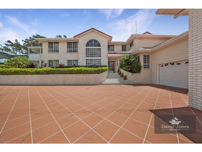 8 Lytham Court, Cornubia QLD 4130