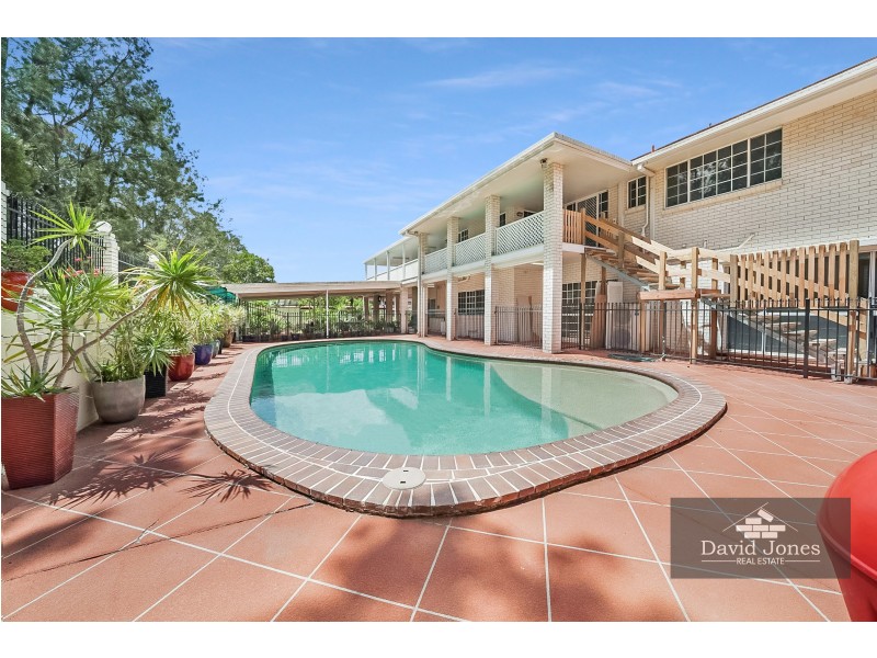 8 Lytham Court, Cornubia QLD 4130