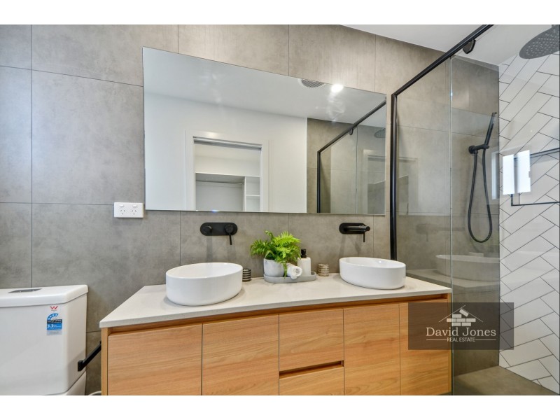 36 Luprena Street, Mansfield QLD 4122