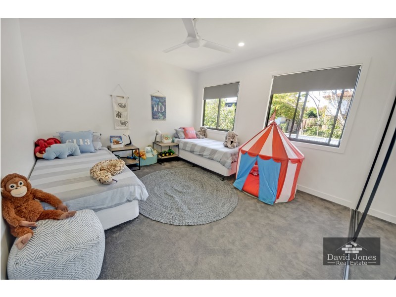 36 Luprena Street, Mansfield QLD 4122