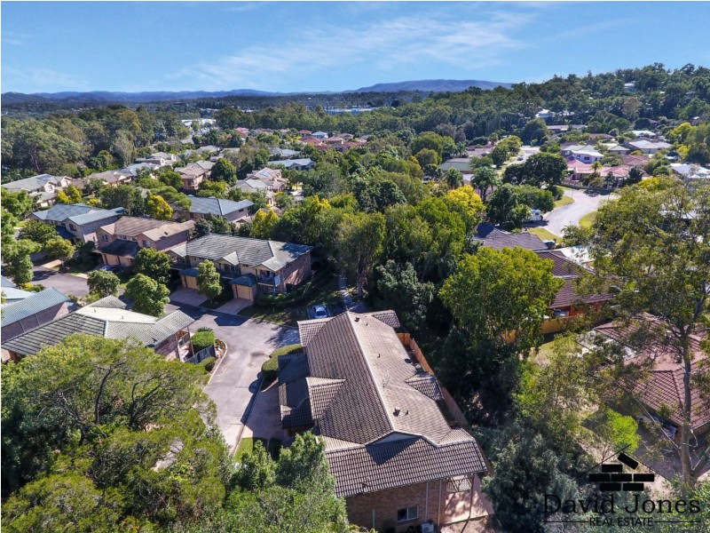 48 Hogan Place, Seventeen Mile Rocks QLD 4073