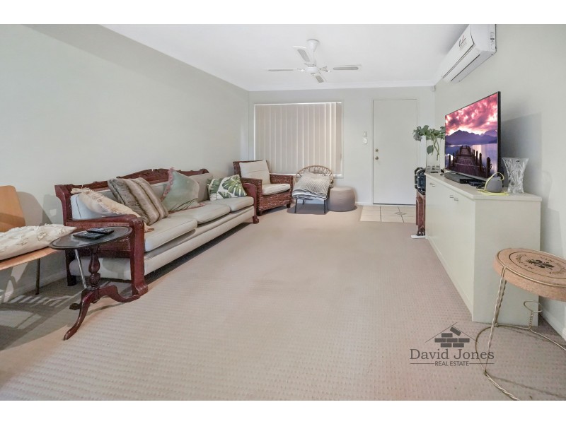 48 Hogan Place, Seventeen Mile Rocks QLD 4073