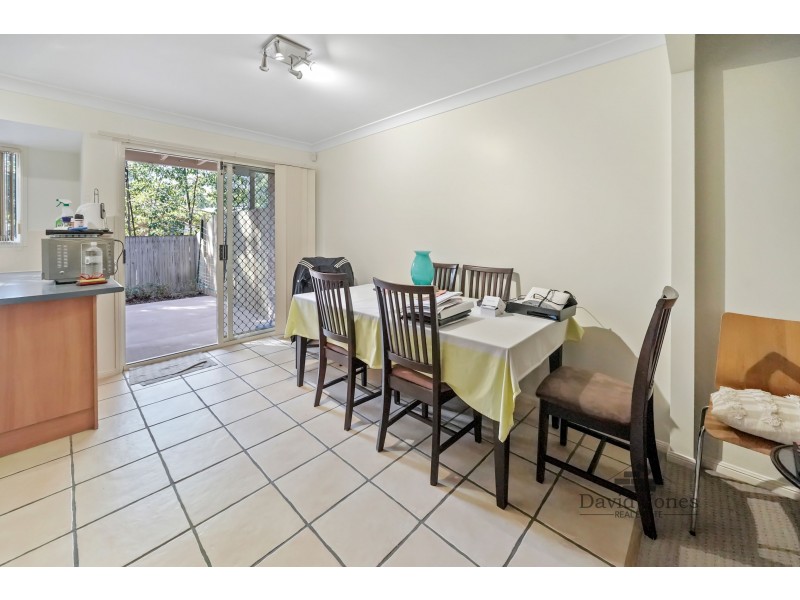 48 Hogan Place, Seventeen Mile Rocks QLD 4073