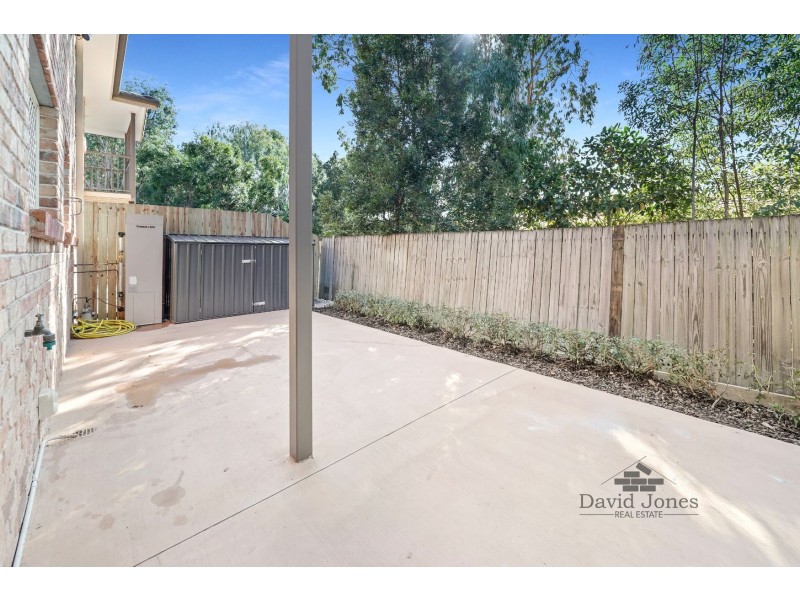 48 Hogan Place, Seventeen Mile Rocks QLD 4073
