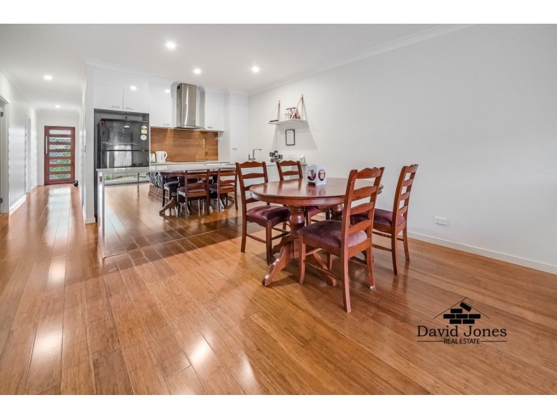 19 Joshua Place, Oxenford QLD 4210