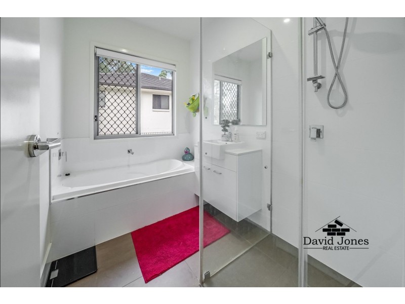 19 Joshua Place, Oxenford QLD 4210