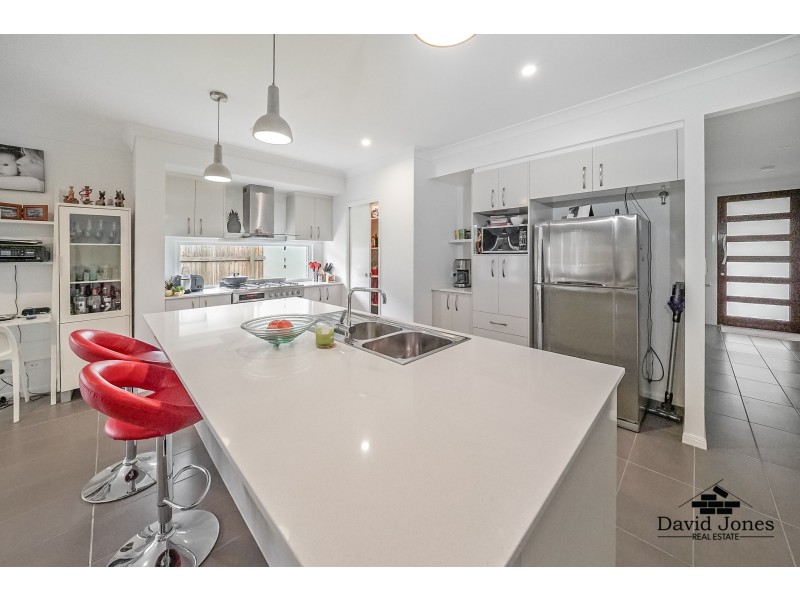 40 Splendid Drive, South Ripley QLD 4306