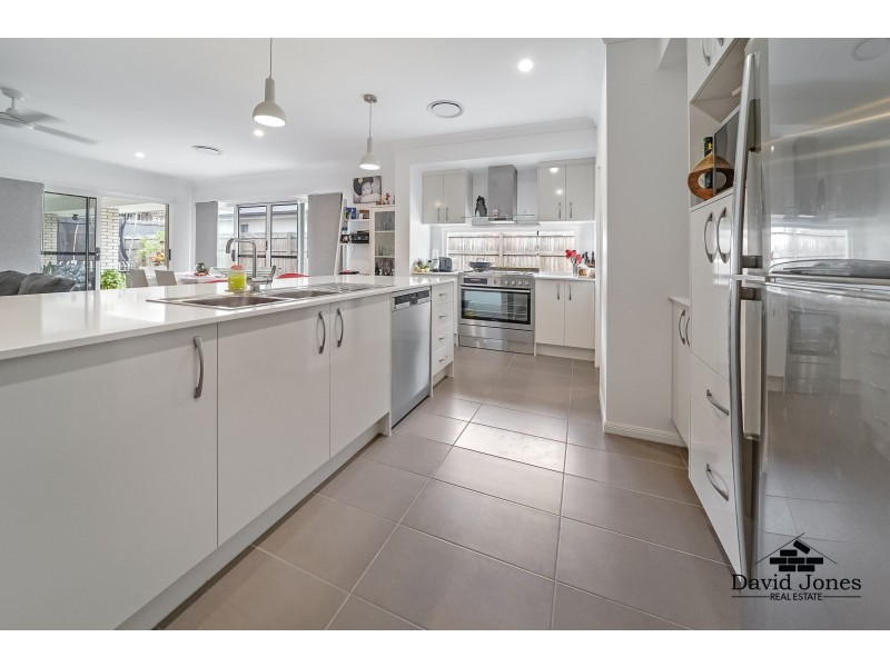 40 Splendid Drive, South Ripley QLD 4306