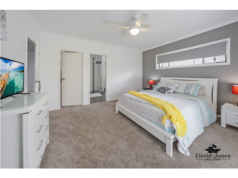 40 Splendid Drive, South Ripley QLD 4306