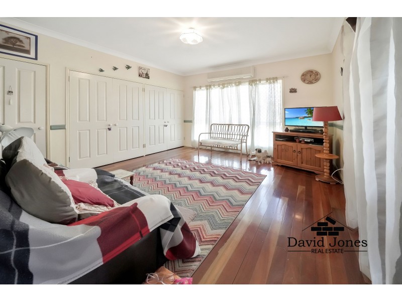 3 Cambridge Crescent, Forest Lake QLD 4078