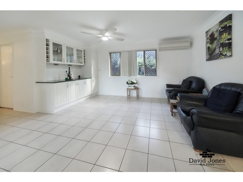 8 Zoeller Drive, Parkwood QLD 4214