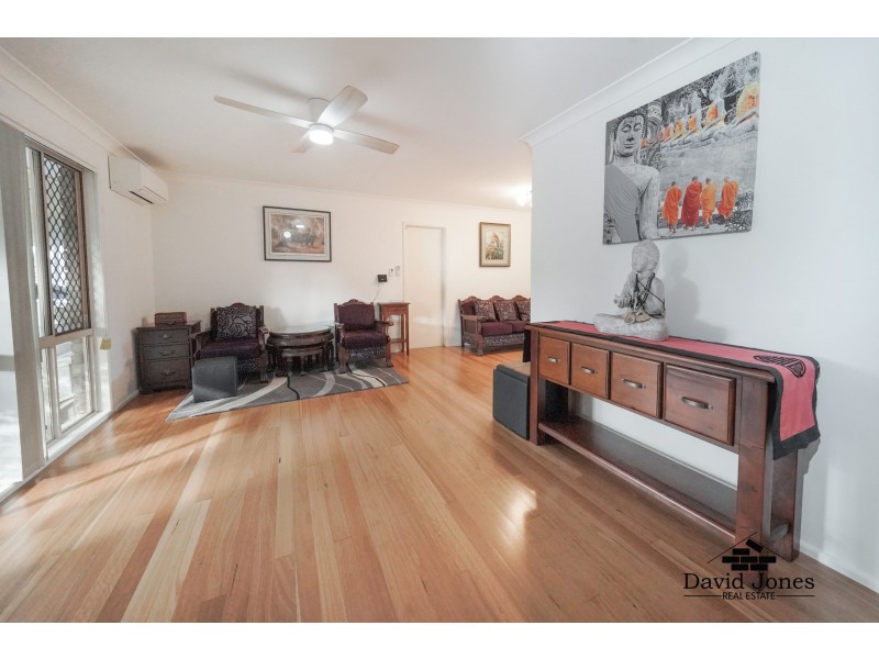 8 Zoeller Drive, Parkwood QLD 4214