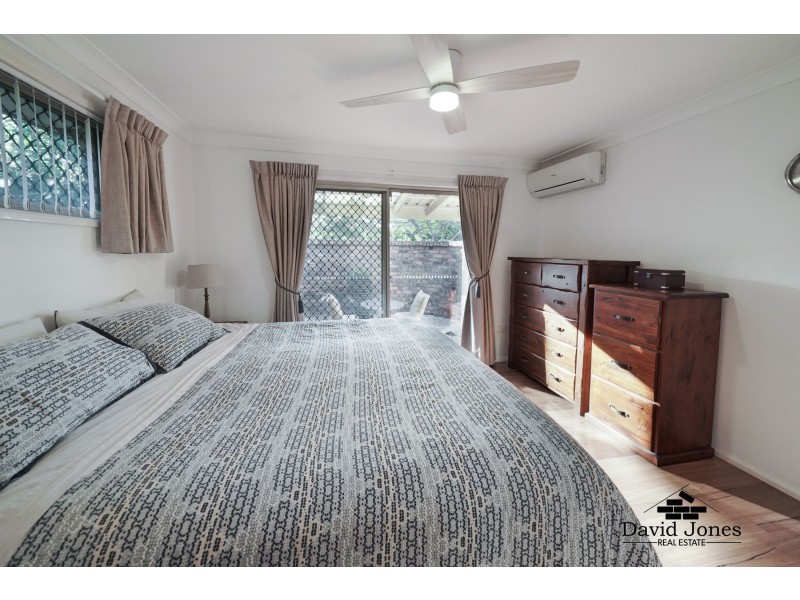 8 Zoeller Drive, Parkwood QLD 4214